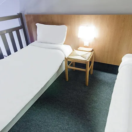 Szálloda Cite De L'espace Mouchotte 2*